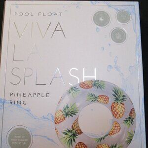 Viva La Splash Pineapple Ring Pool Float NWT